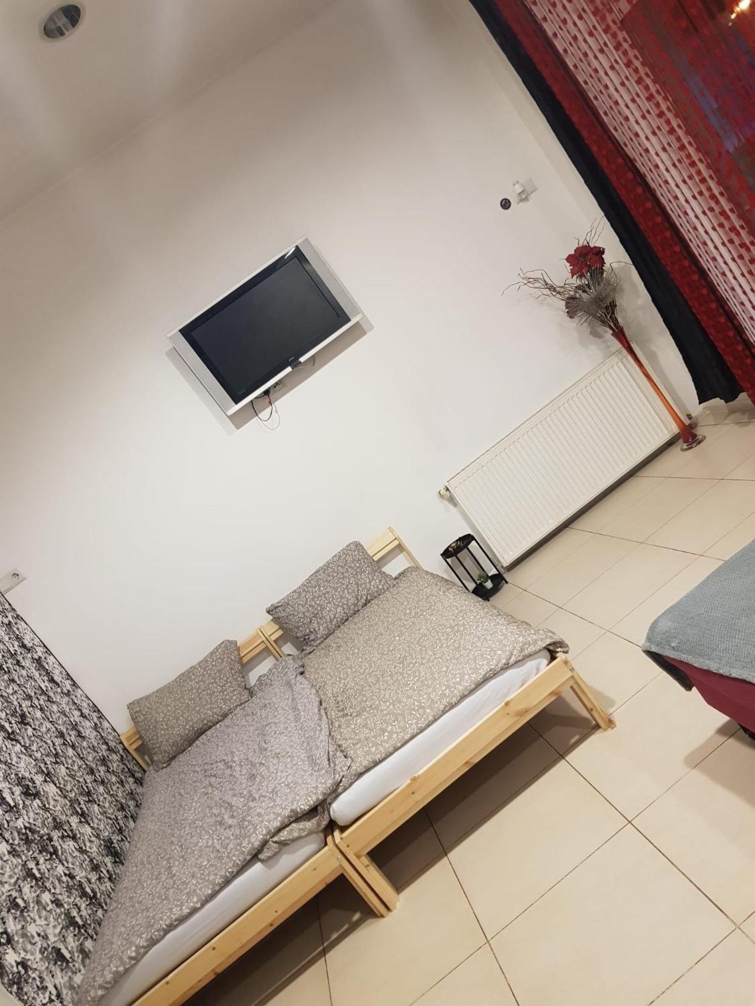 Apartament Josefin Apartment Timisoara Bagian luar foto